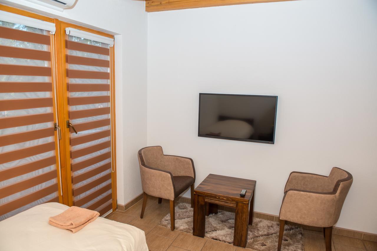 Motel Orhideja Donji Vakuf Eksteriør billede